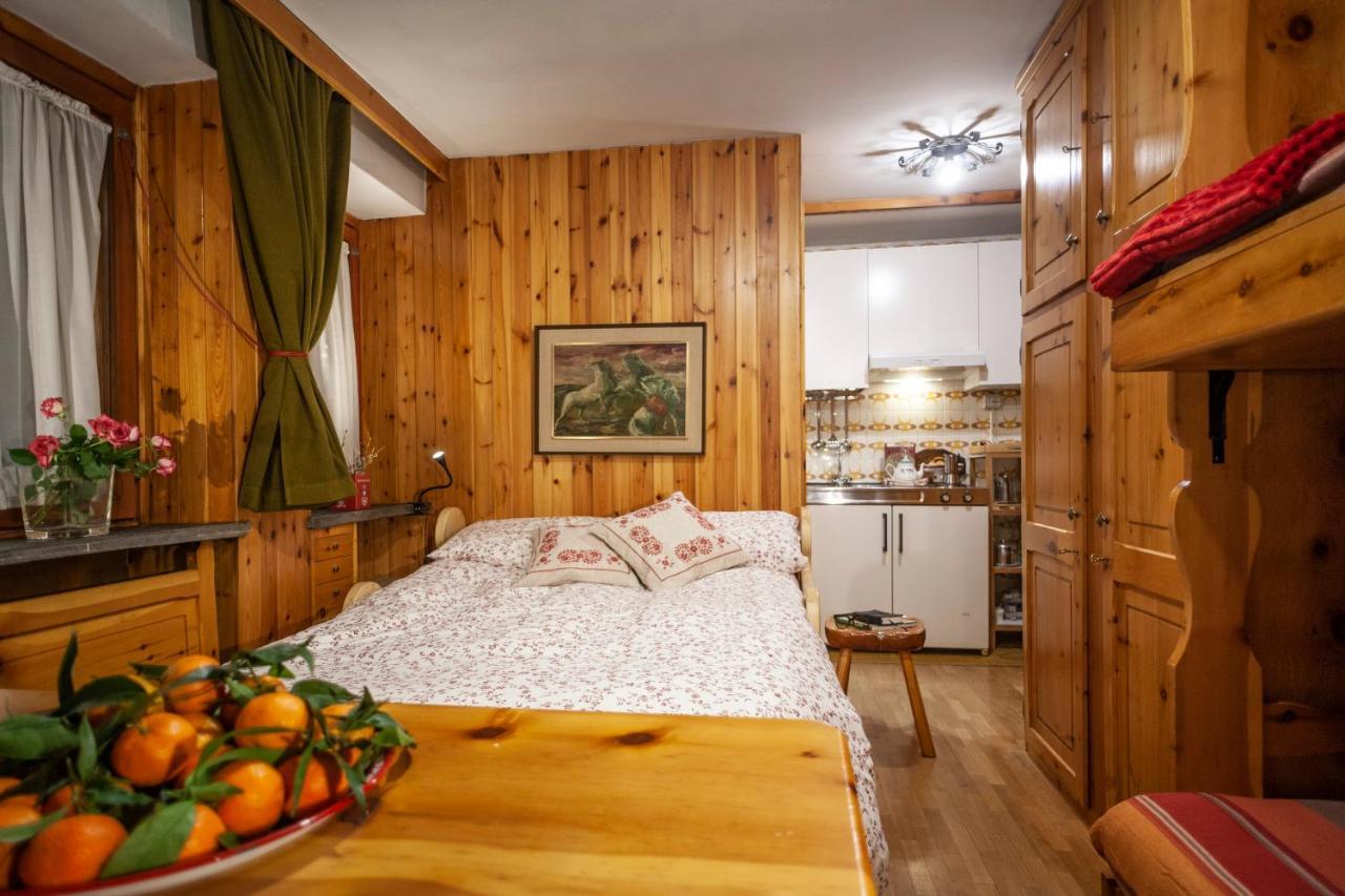 Casa-Chalet, In Centro A Courmayeur! Экстерьер фото