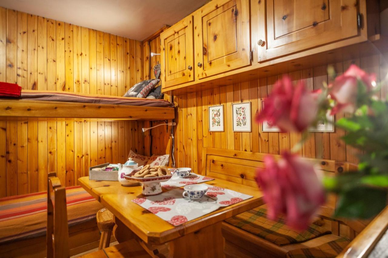 Casa-Chalet, In Centro A Courmayeur! Экстерьер фото